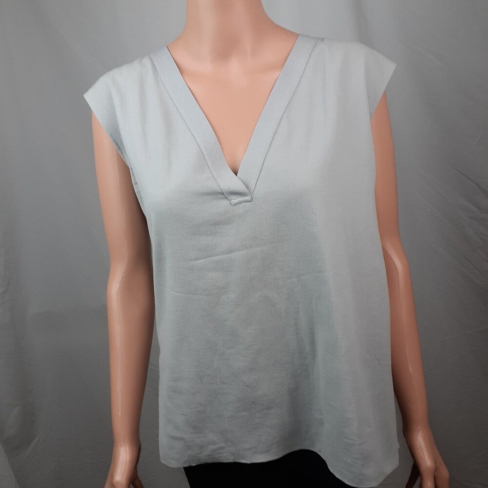 Vince Grey Top V Neck NWOT L
